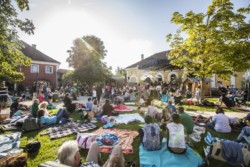 <a href="https://www.philharmoniesalzburg.at/wp-content/uploads/2018/09/IMG_6219-Kopie.jpg" download
><strong>BILD DOWNLOAD</strong></a>