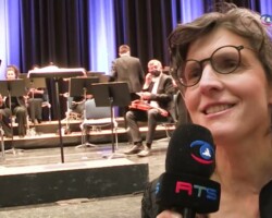 Ping-Pong und Percussion · Philharmonie Salzburg · Elisabeth Fuchs · RTS-Fernsehbeitrag Ping-Pong und Percussion · Philharmonie Salzburg · Elisabeth Fuchs · RTS-Fernsehbeitrag