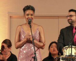 Buena Vista Sinfónica – Feliz Navidad · Philharmonie Salzburg · Elisabeth Fuchs HD412 Buena Vista Sinfónica – Feliz Navidad